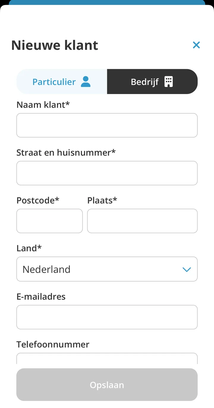 Het scherm Nieuwe klant met bovenaan de keuze tussen Particulier en Bedrijf en daaronder de velden voor naam en adres